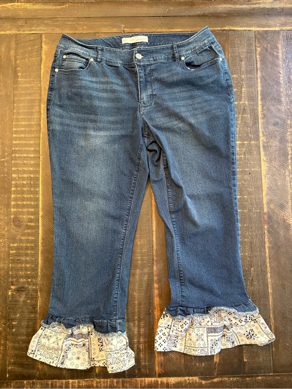 Cato Denim Crop Jeans Printed Bandana Ruffle Hem Boho Lightweight Ankle